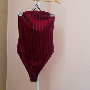 Forever 21 velvet bodysuit, burgundy, stapless.
